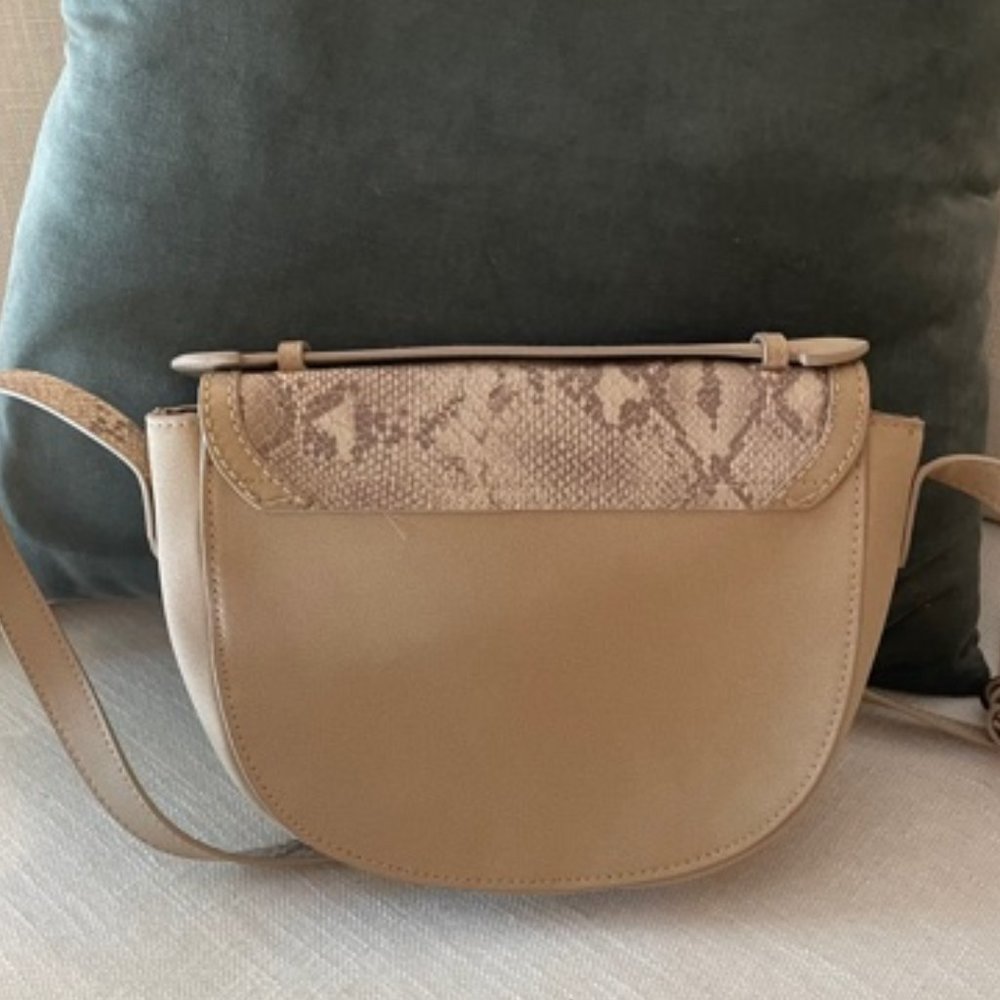 Universal Thread Python Saddle Bag Like New - image 4